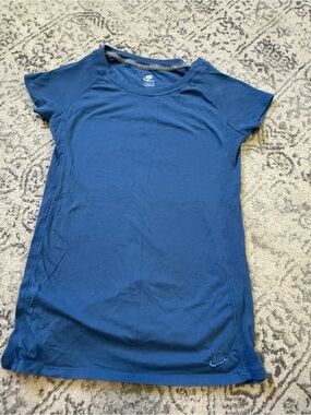 Nike Crewneck Athletic Tee in Blue